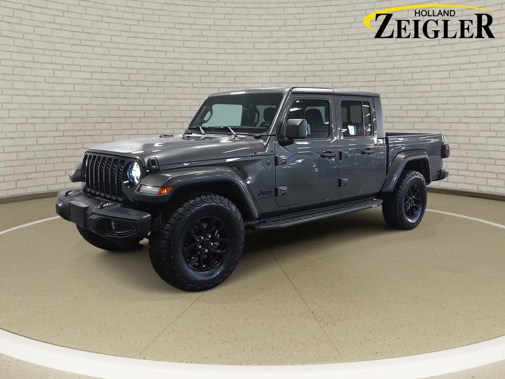 Used 2022 Jeep Gladiator Altitude Truck