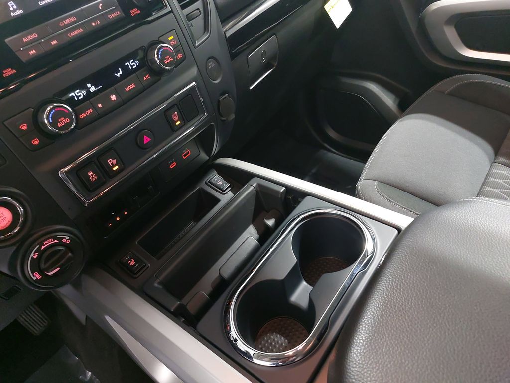 2024 NISSAN TITAN - Image 24