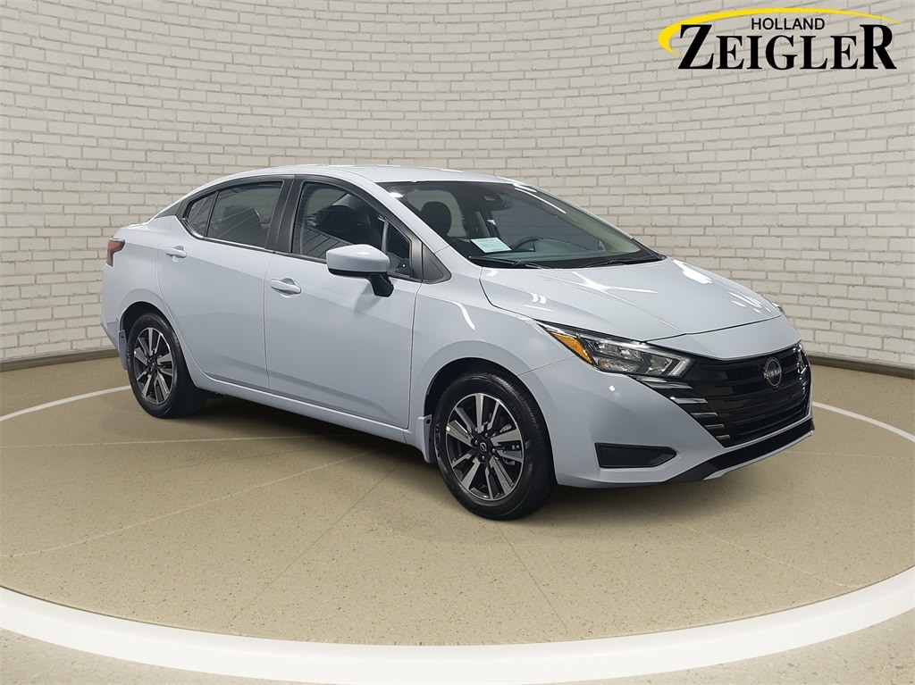 New 2025 Nissan Versa 1.6 SV Sedan