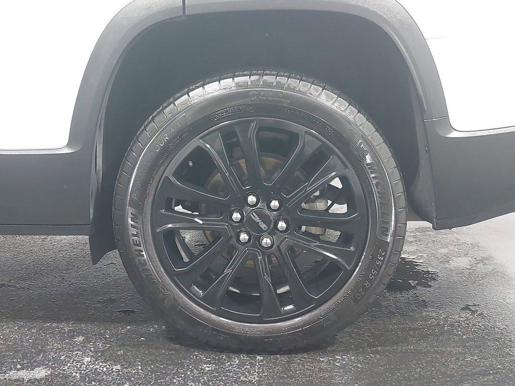 2023 GMC ACADIA - Image 36