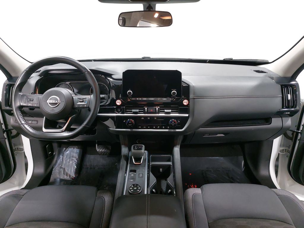 2025 NISSAN PATHFINDER - Image 9