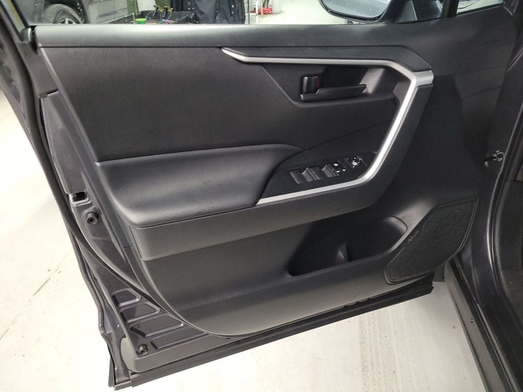 2024 TOYOTA RAV4 - Image 16