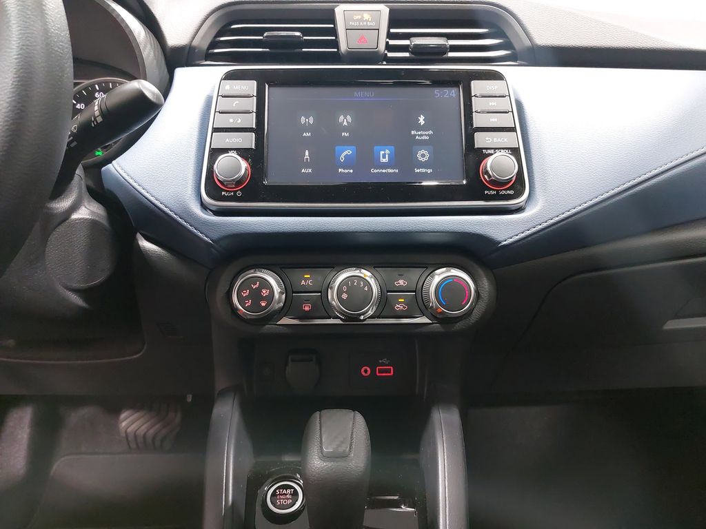 2025 Nissan Versa Sedan SV - Photo 19