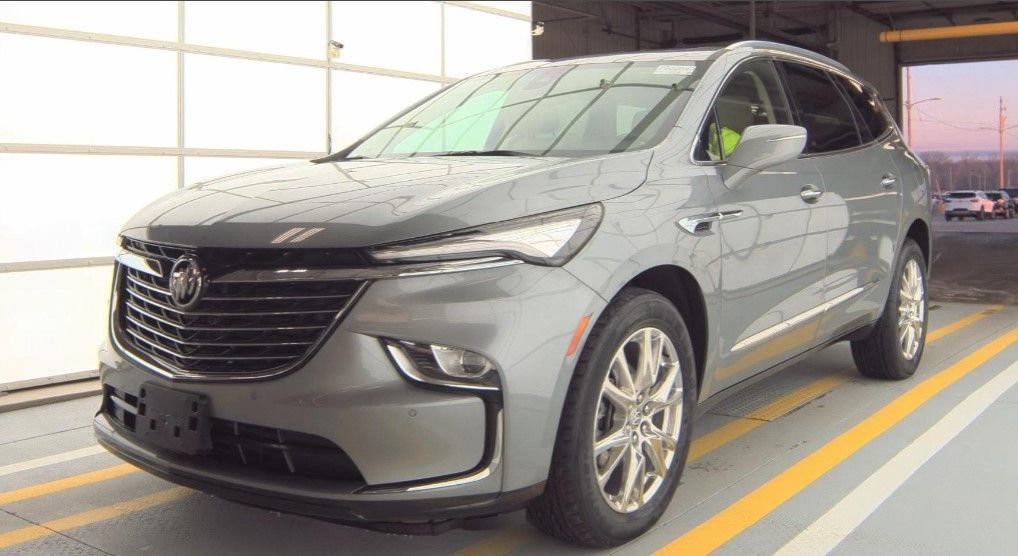2023 BUICK ENCLAVE - Image 1