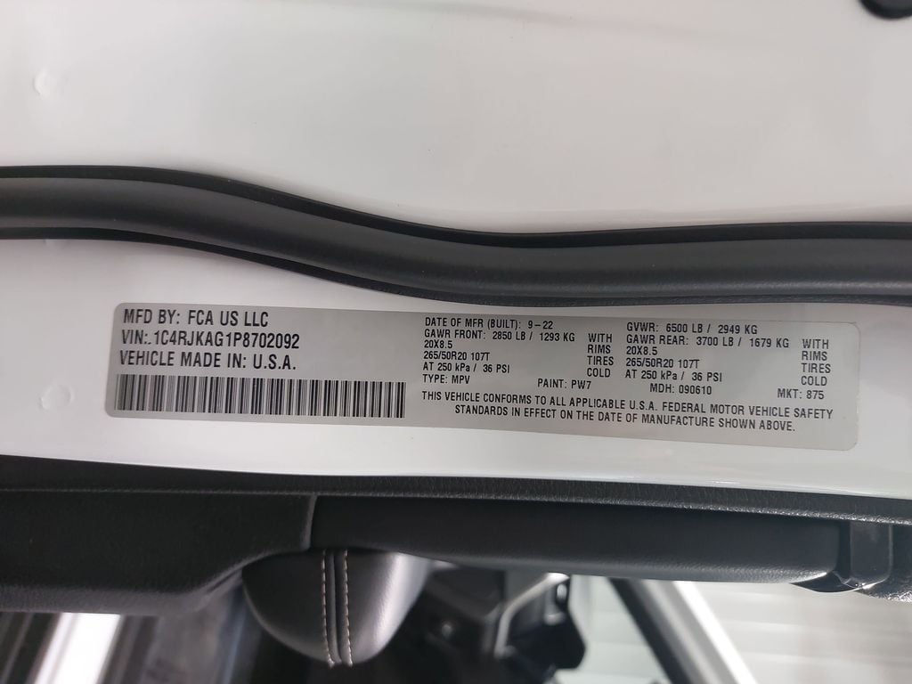 2023 JEEP GRAND CHEROKEE L - Image 38