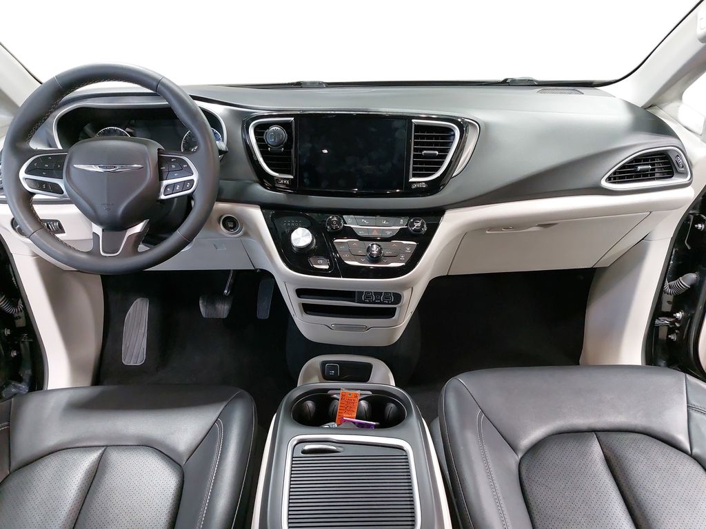 2024 CHRYSLER PACIFICA - Image 9