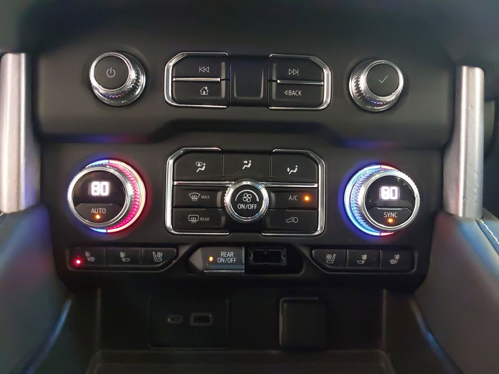 2022 GMC YUKON - Image 23