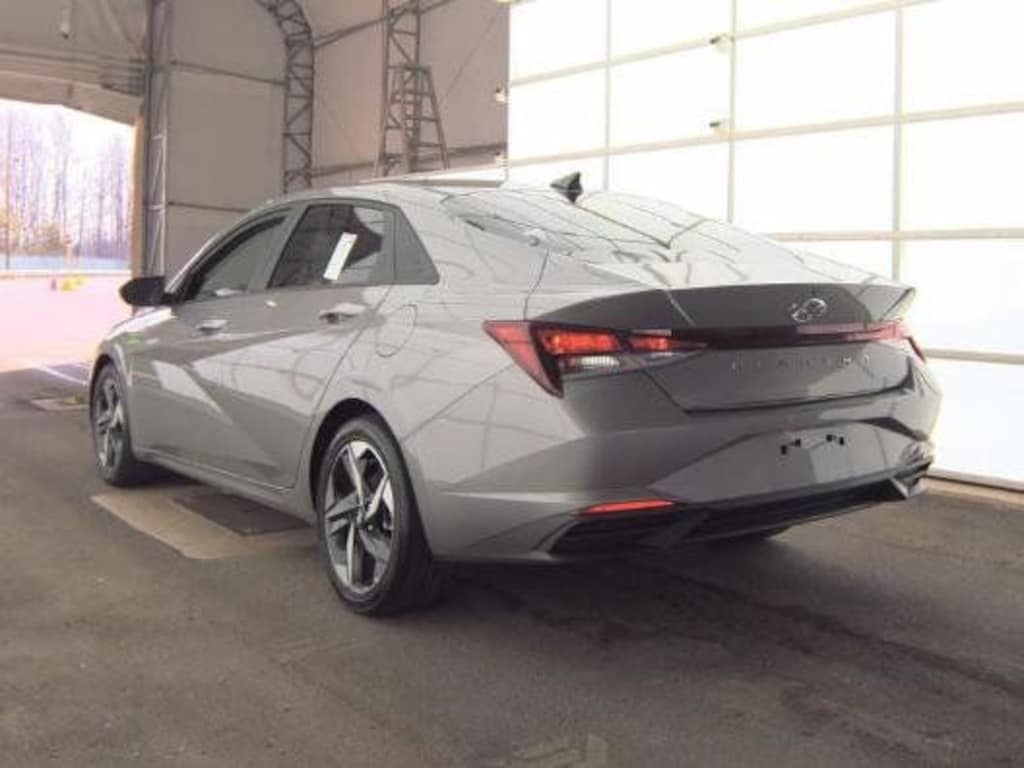 Used 2023 Hyundai Elantra SEL Sedan