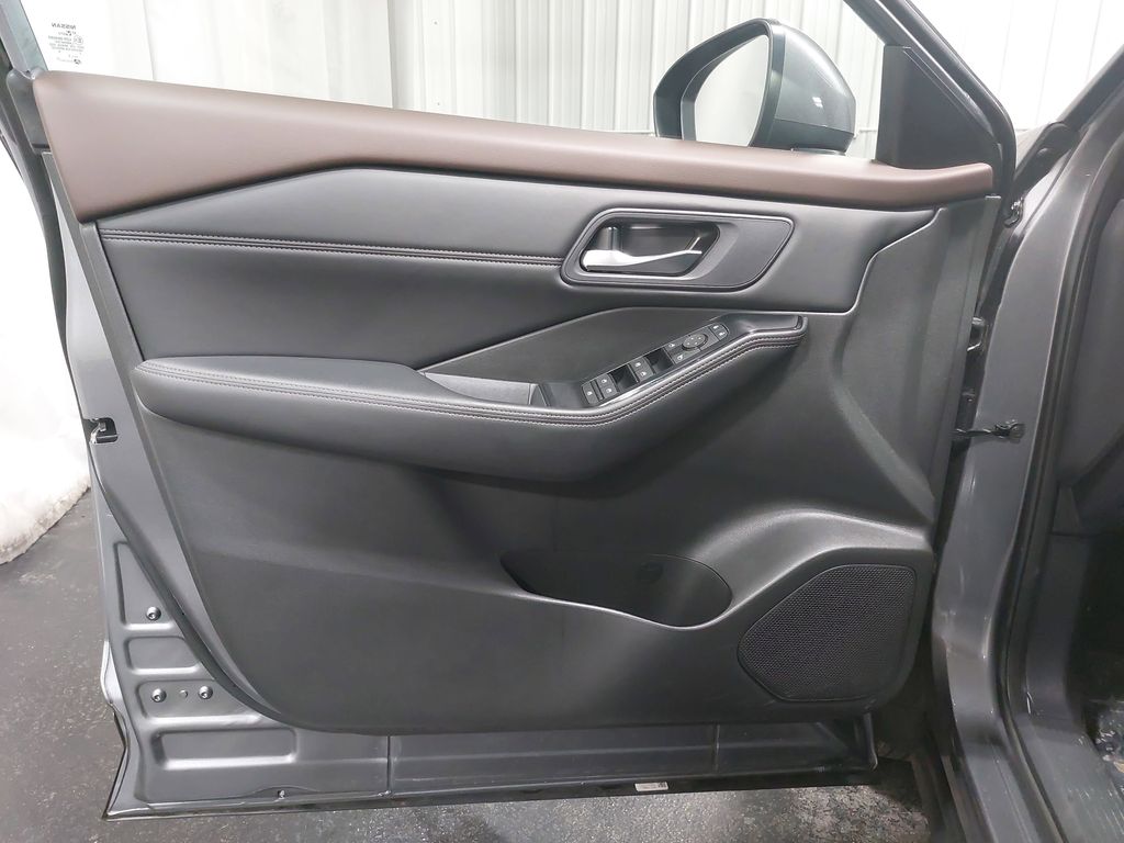 2023 NISSAN ROGUE - Image 27