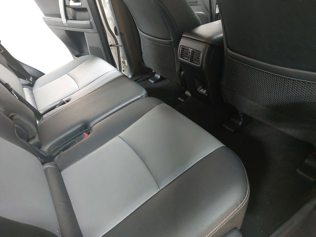 2021 TOYOTA 4RUNNER - Image 11