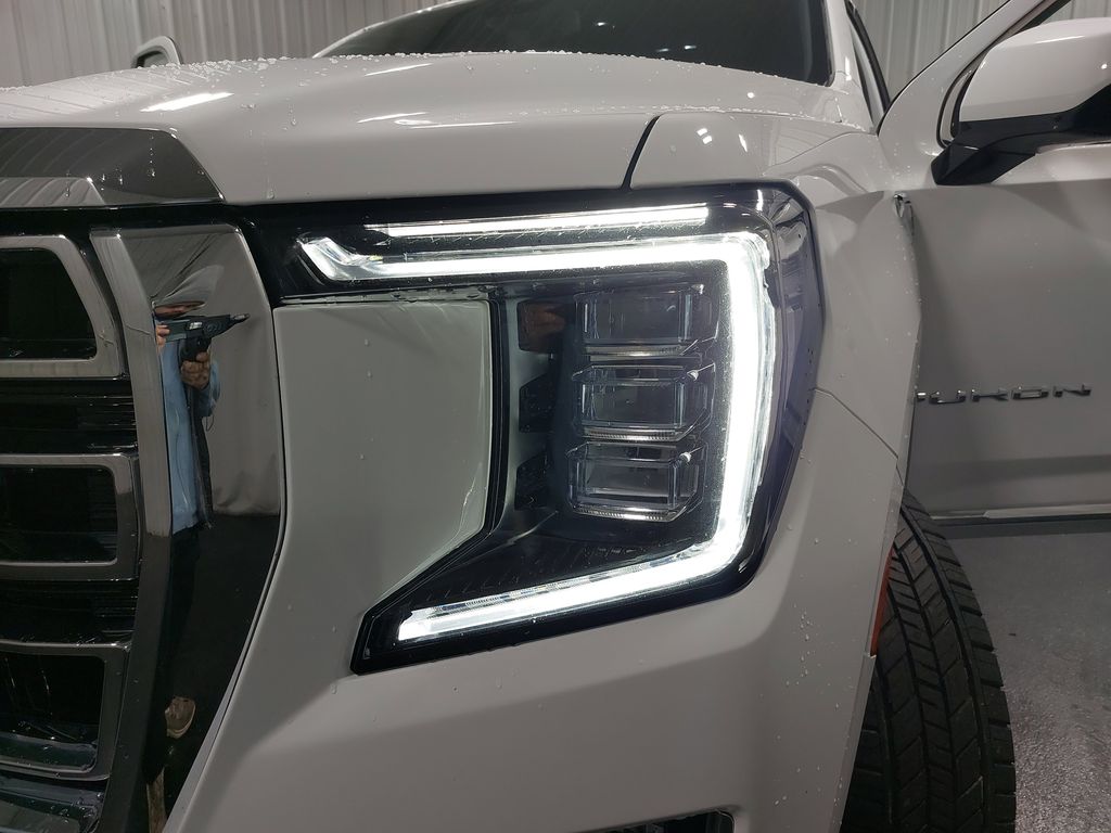 2024 GMC YUKON XL - Image 32