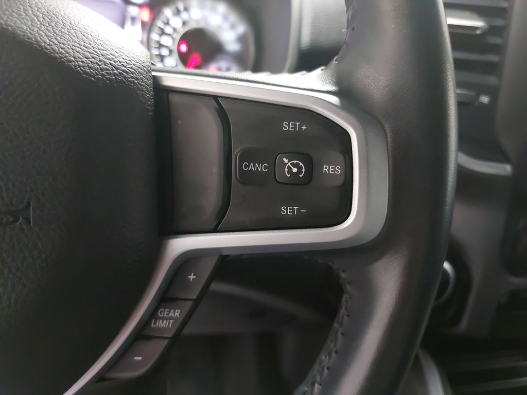 2022 RAM 1500 - Image 17