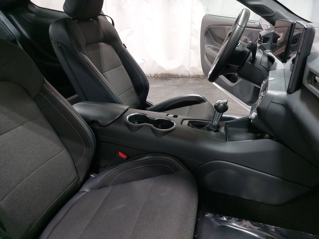 2024 FORD MUSTANG - Image 10