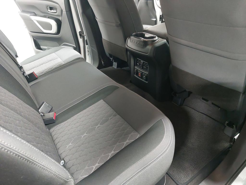 2024 NISSAN TITAN - Image 11