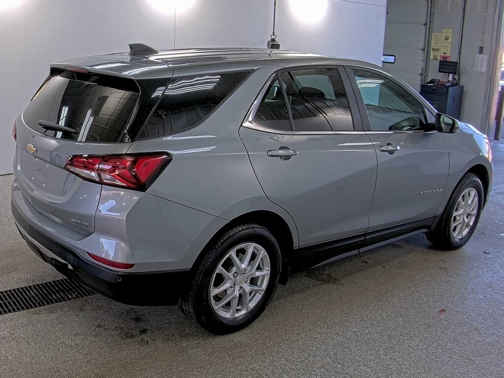 2024 Chevrolet Equinox LT photo 4