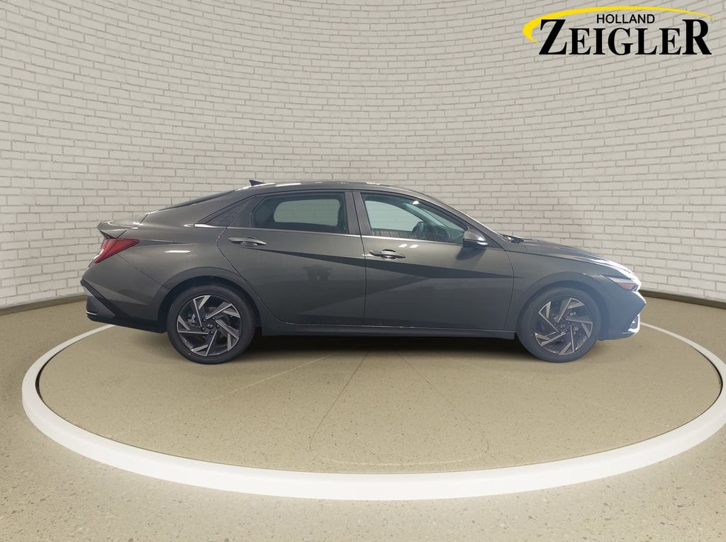 New 2026 Hyundai Elantra Limited Sedan