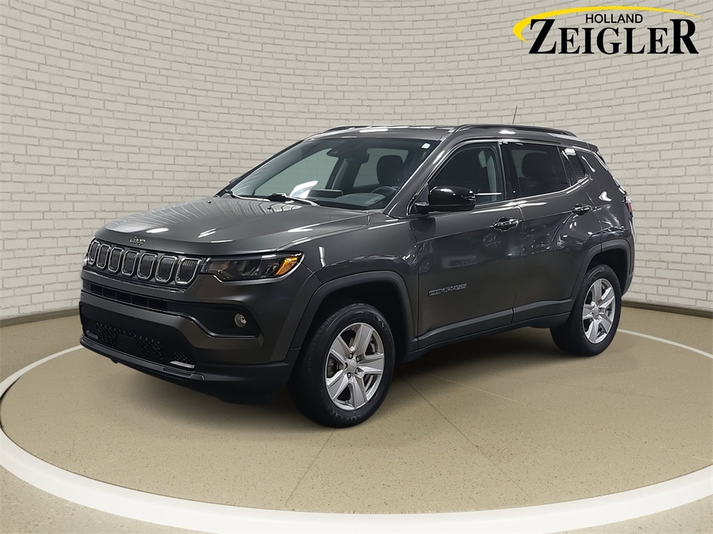 2022 Jeep Compass Latitude's photo