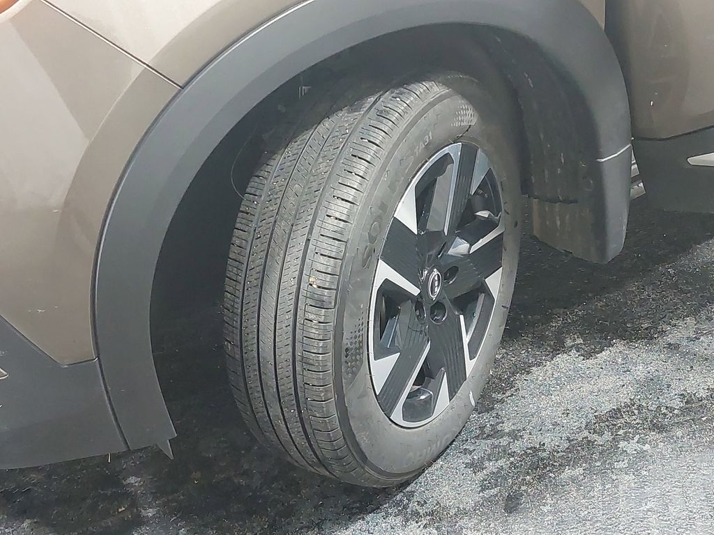 2025 NISSAN KICKS MPV - Image 31