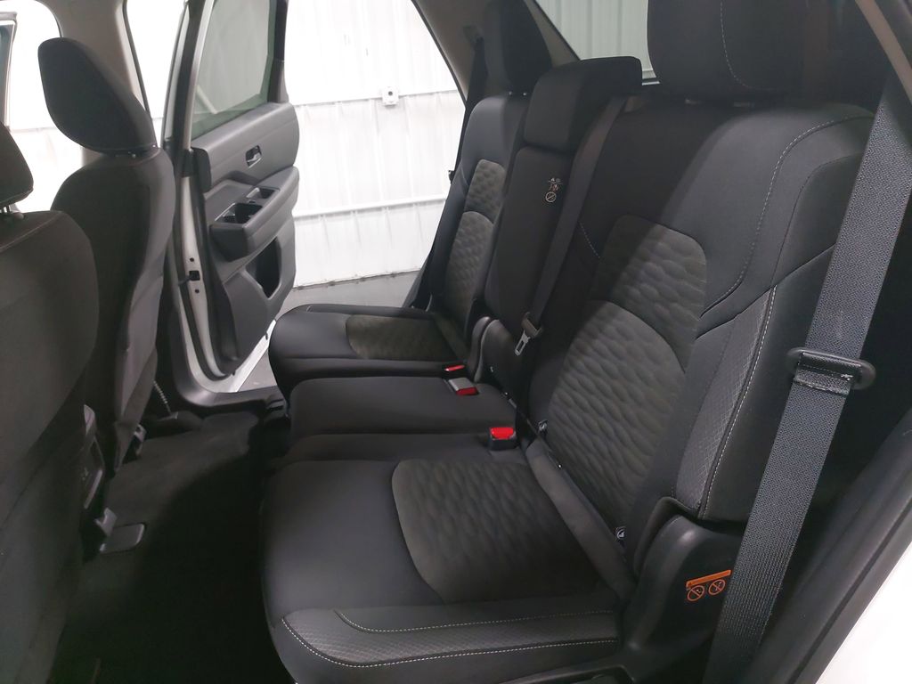 2025 NISSAN PATHFINDER - Image 15
