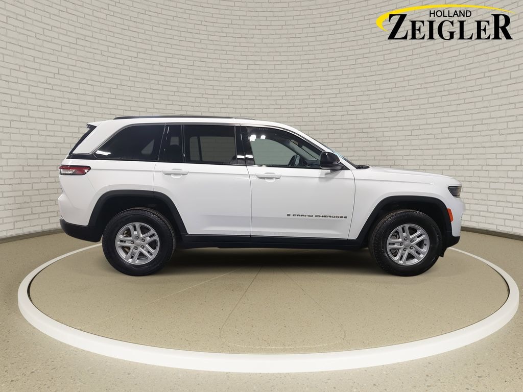 Used 2023 Jeep Grand Cherokee Laredo SUV