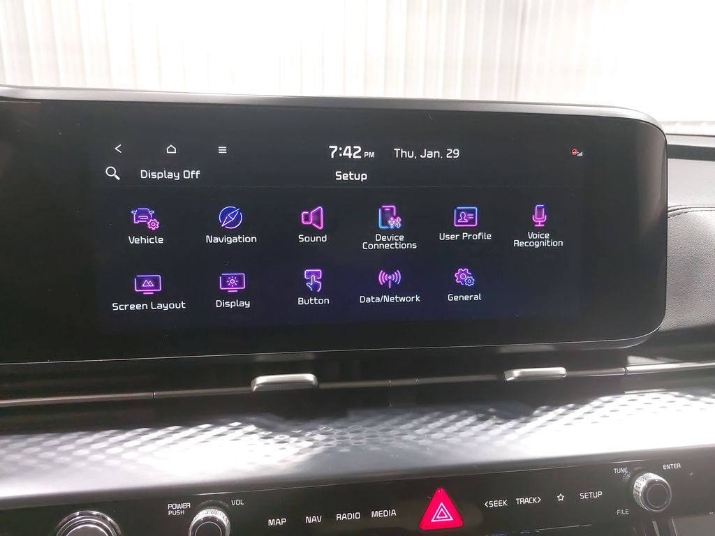 2023 KIA CARNIVAL - Image 24