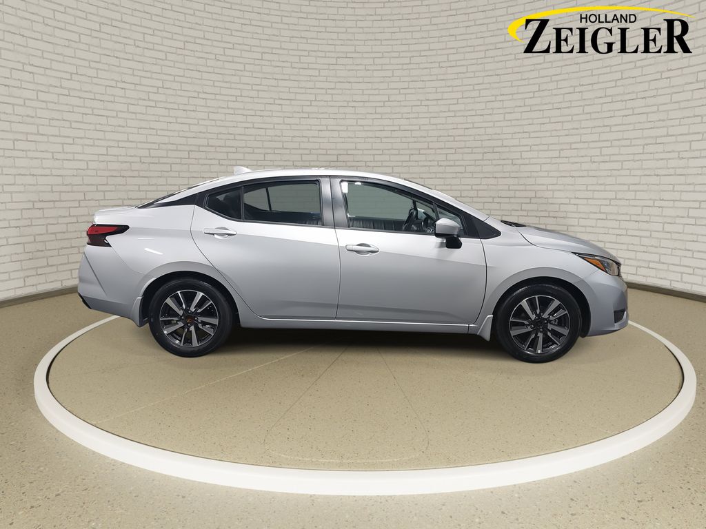 2025 Nissan Versa Sedan SV - Photo 4