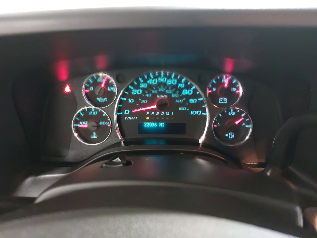 2024 GMC SAVANA - Image 17