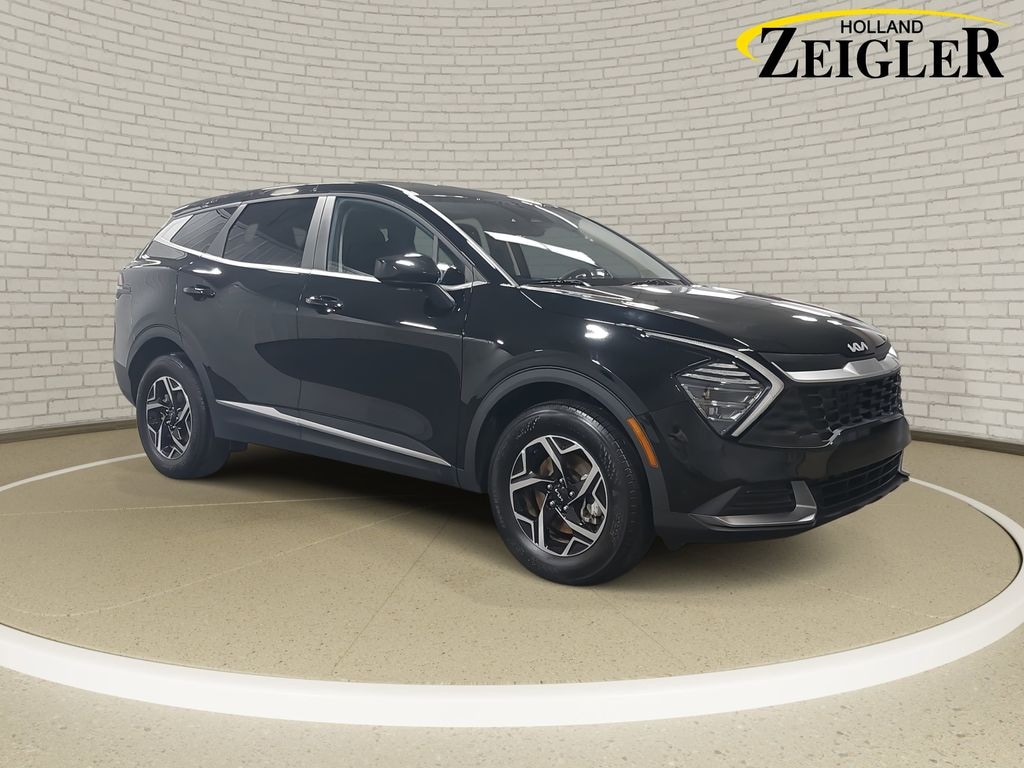 Certified 2025 Kia Sportage LX SUV