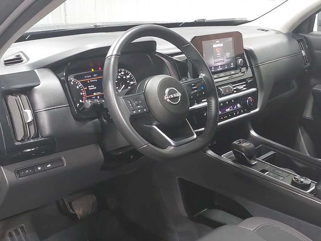 2025 NISSAN PATHFINDER - Image 18