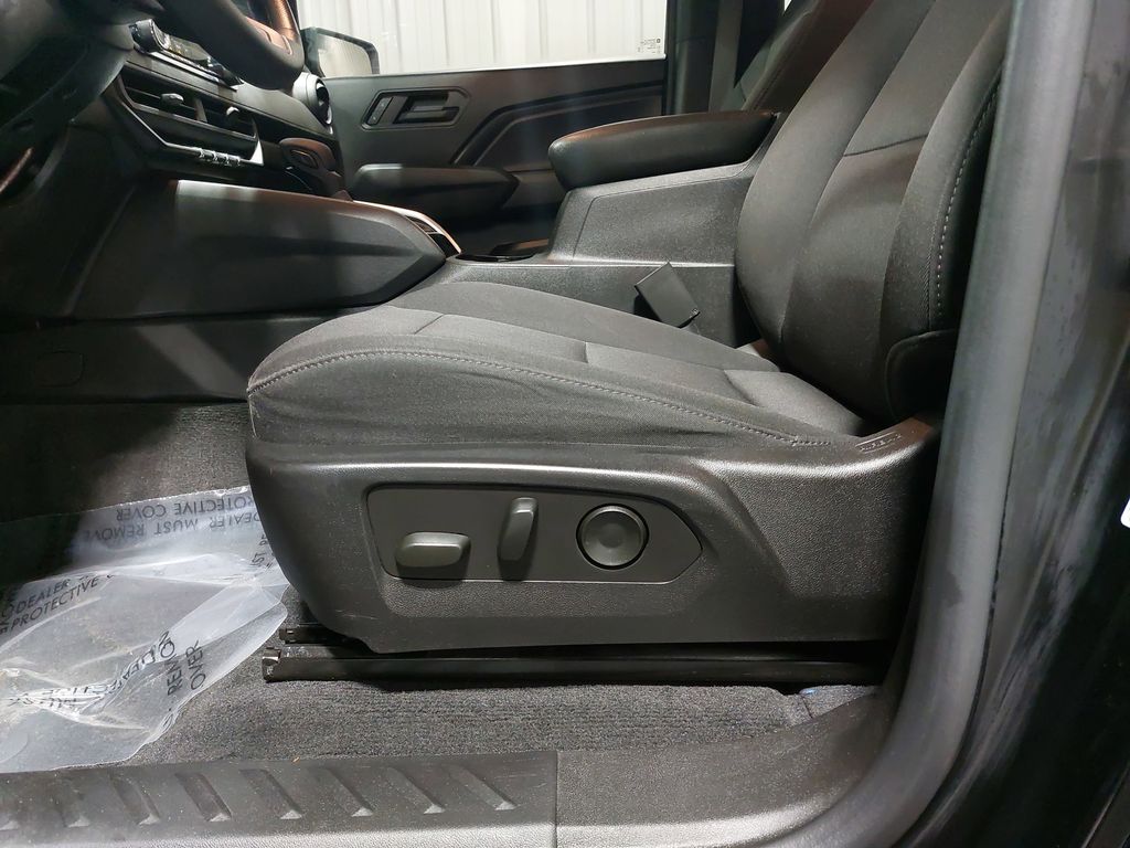 2023 CHEVROLET COLORADO - Image 28