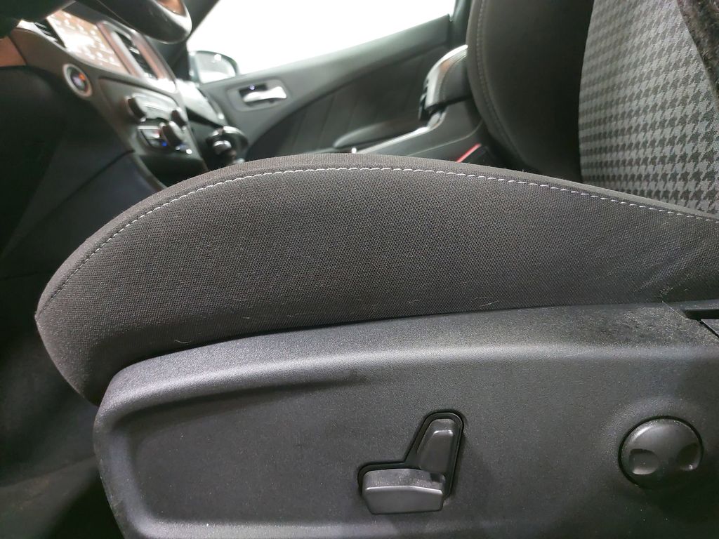 2023 DODGE CHARGER - Image 28