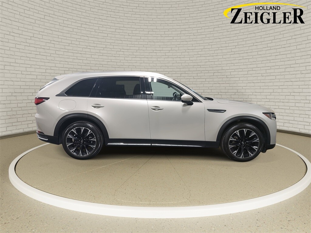 2024 Mazda CX-90 Premium photo 4