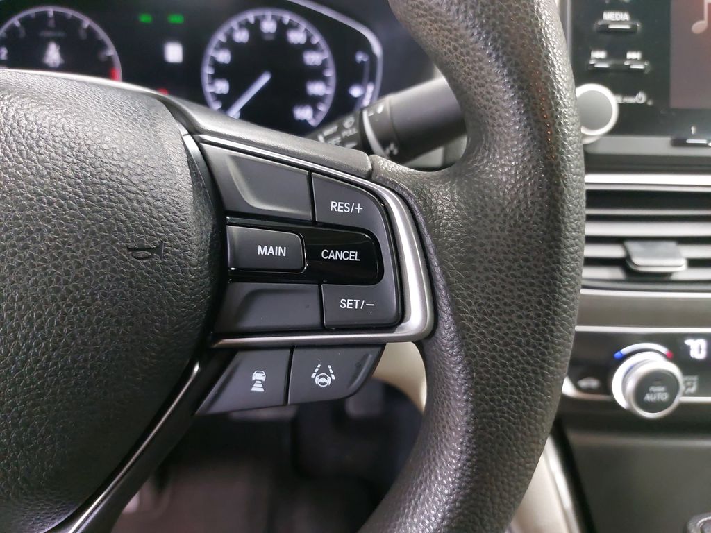 2018 HONDA ACCORD - Image 18