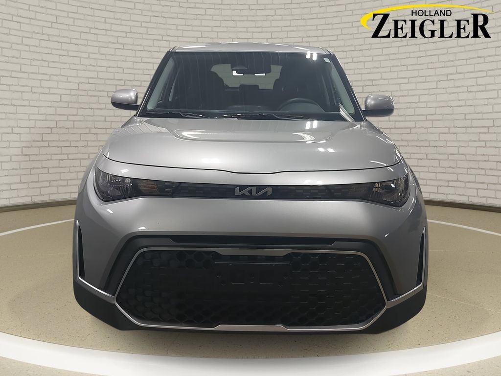 Used 2025 Kia Soul LX Hatchback