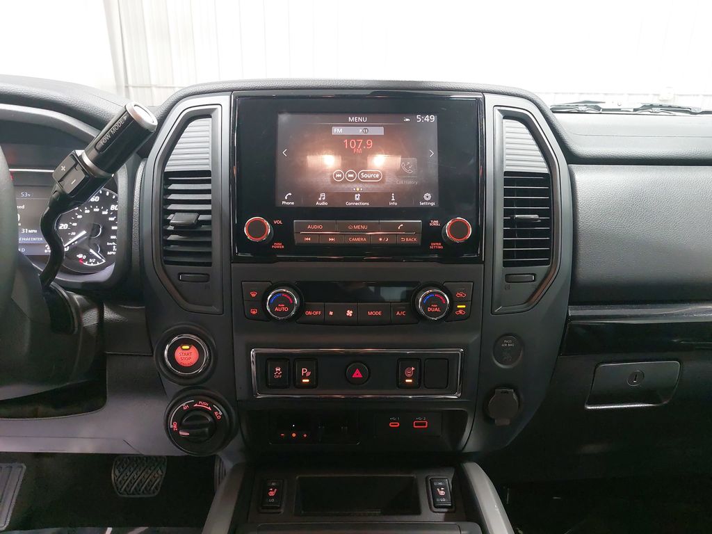 2024 NISSAN TITAN - Image 19