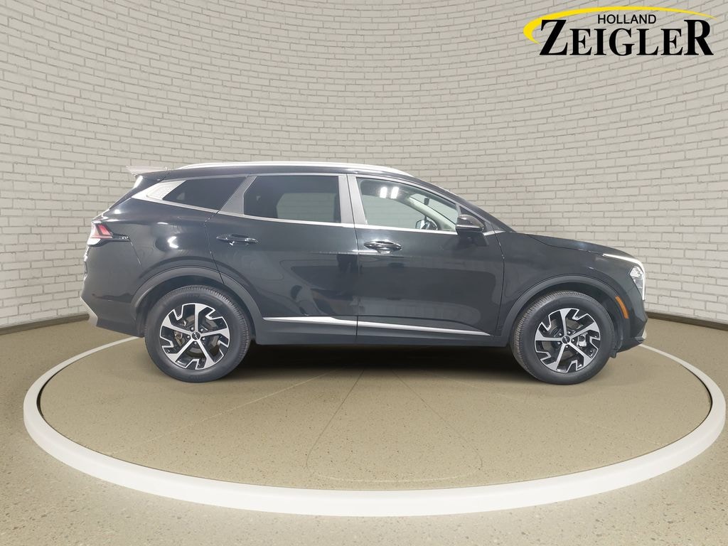 Used 2023 Kia Sportage Hybrid EX SUV