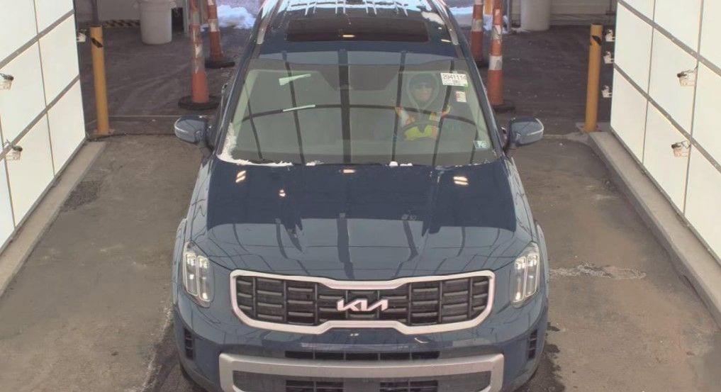 2023 KIA TELLURIDE - Image 2