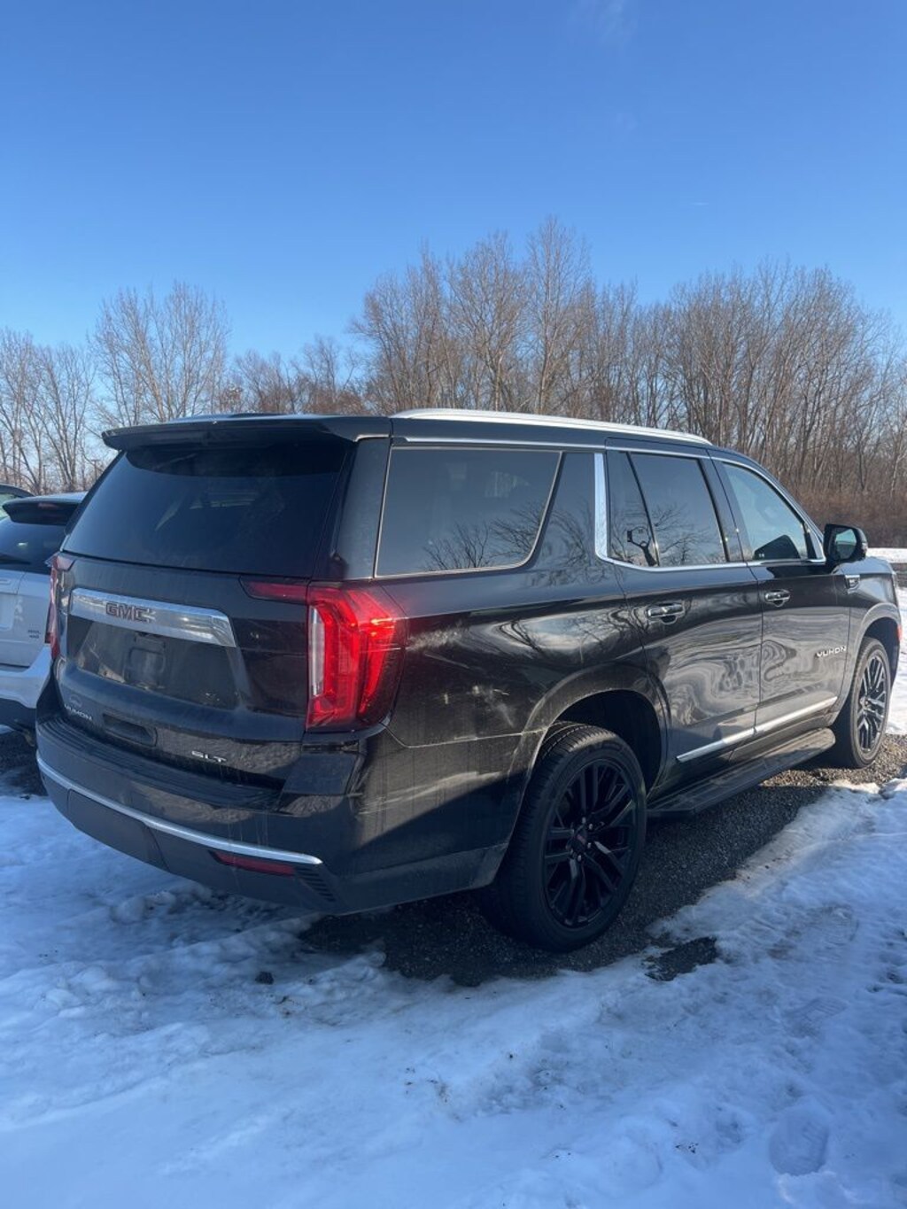 Used 2022 GMC Yukon SLT SUV