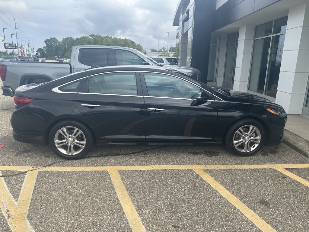 2018 Hyundai Sonata SEL photo 2