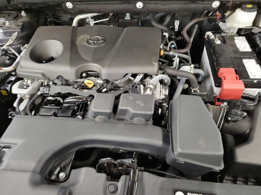2024 TOYOTA RAV4 - Image 7