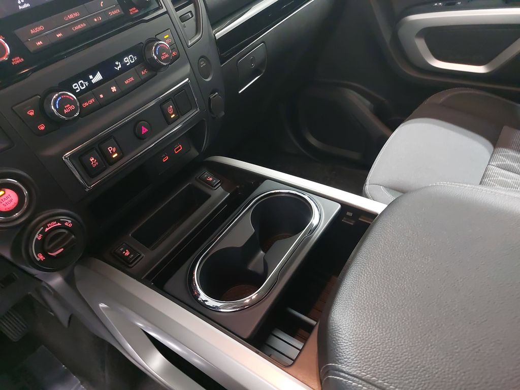 2024 NISSAN TITAN - Image 24