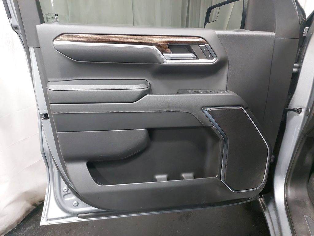 2024 GMC SIERRA - Image 27