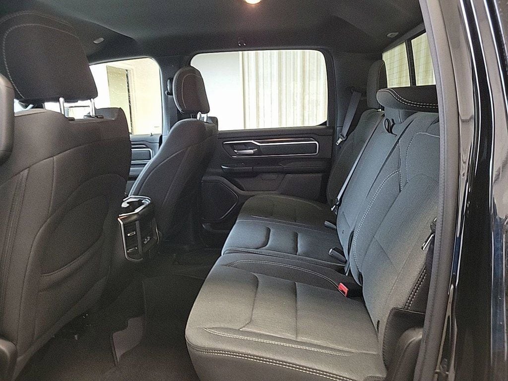 2022 RAM 1500 - Image 15