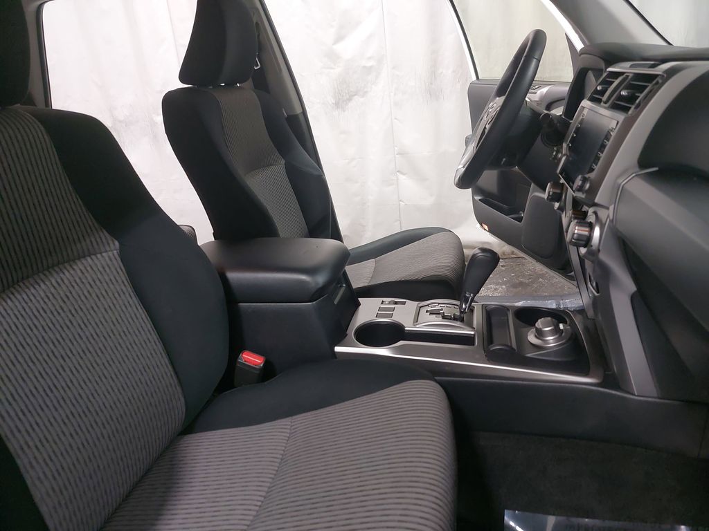 2024 TOYOTA 4RUNNER - Image 10