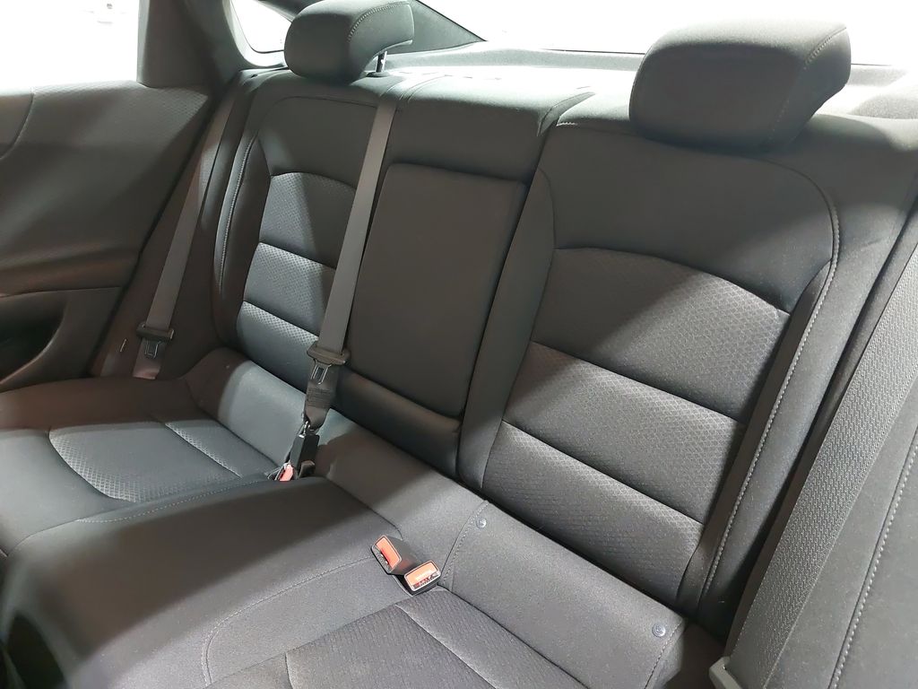 2020 CHEVROLET MALIBU - Image 13