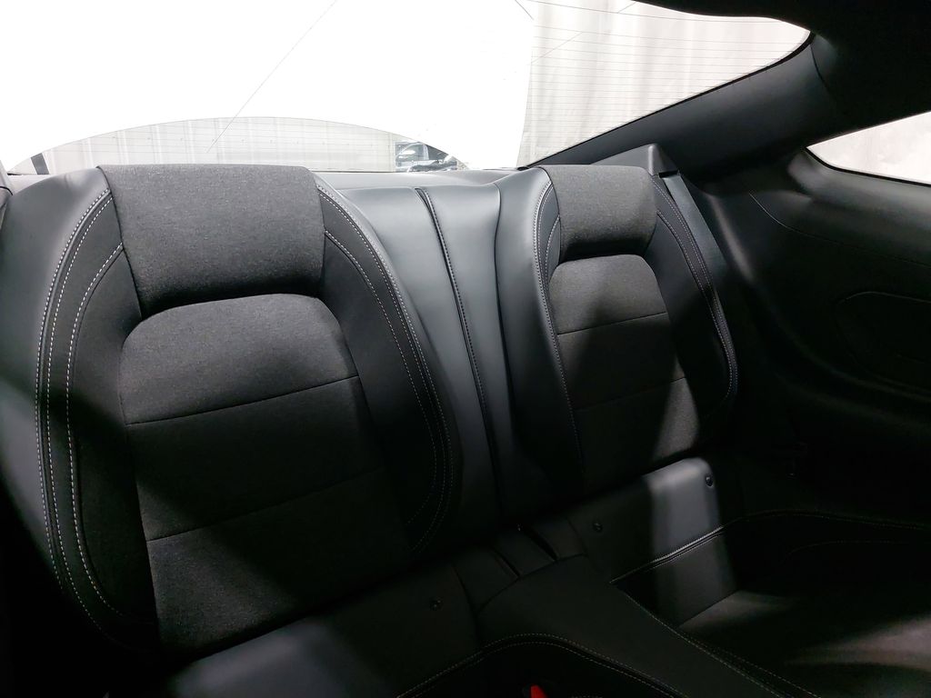 2024 FORD MUSTANG - Image 11