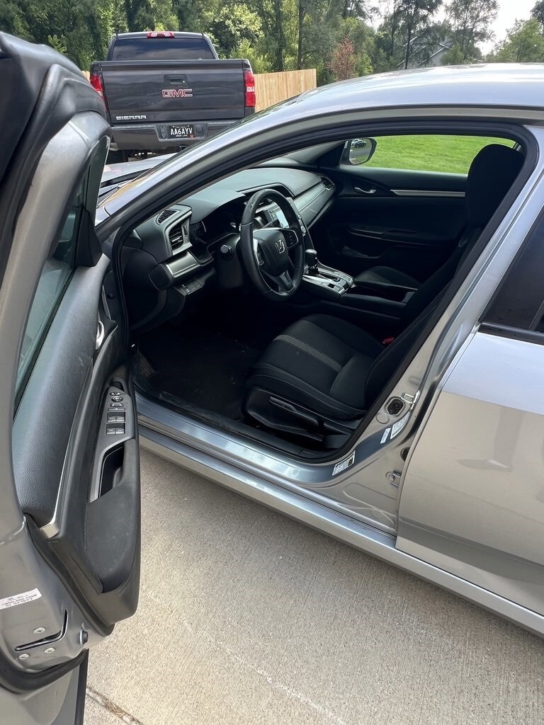 2018 Honda Civic LX photo 2