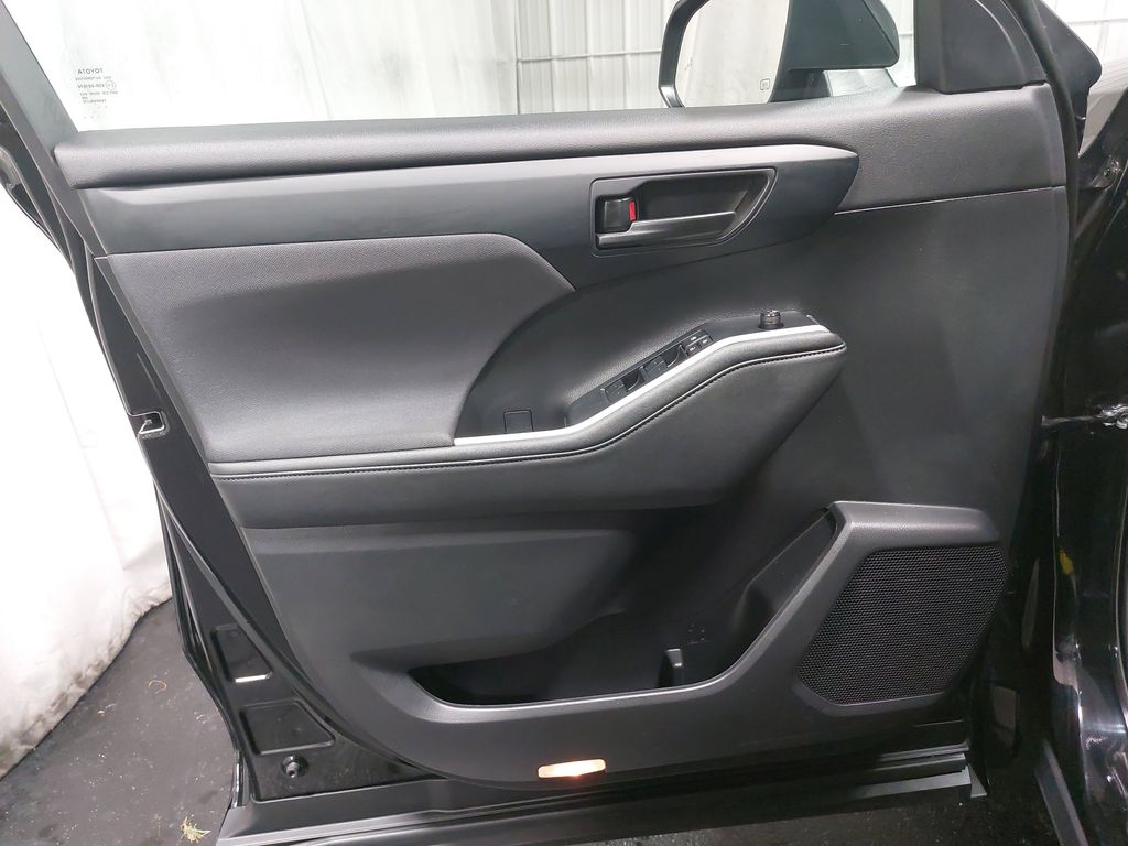 2023 TOYOTA HIGHLANDER - Image 28