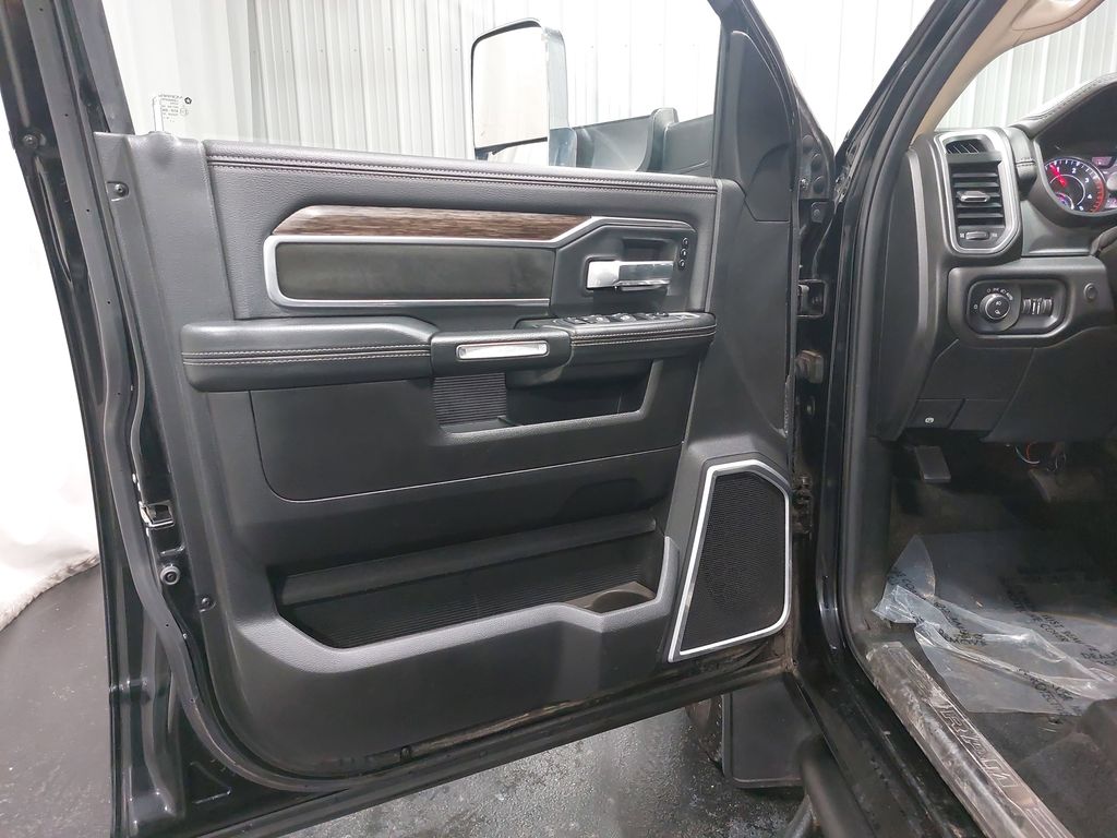 2019 RAM 3500 - Image 27