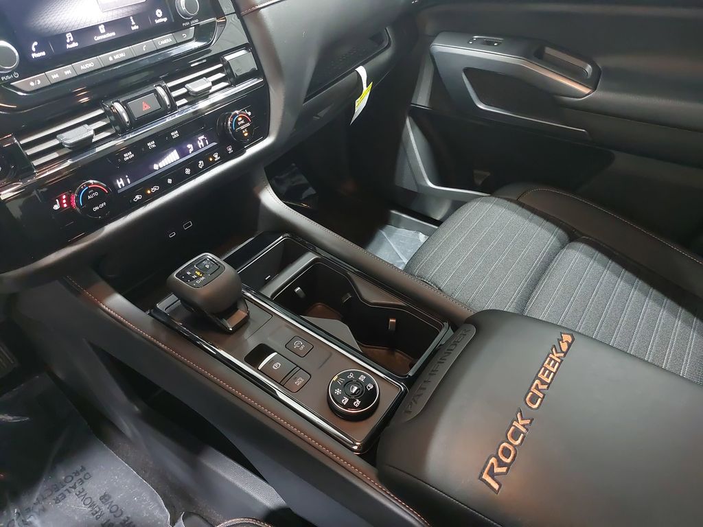 2025 NISSAN PATHFINDER - Image 28
